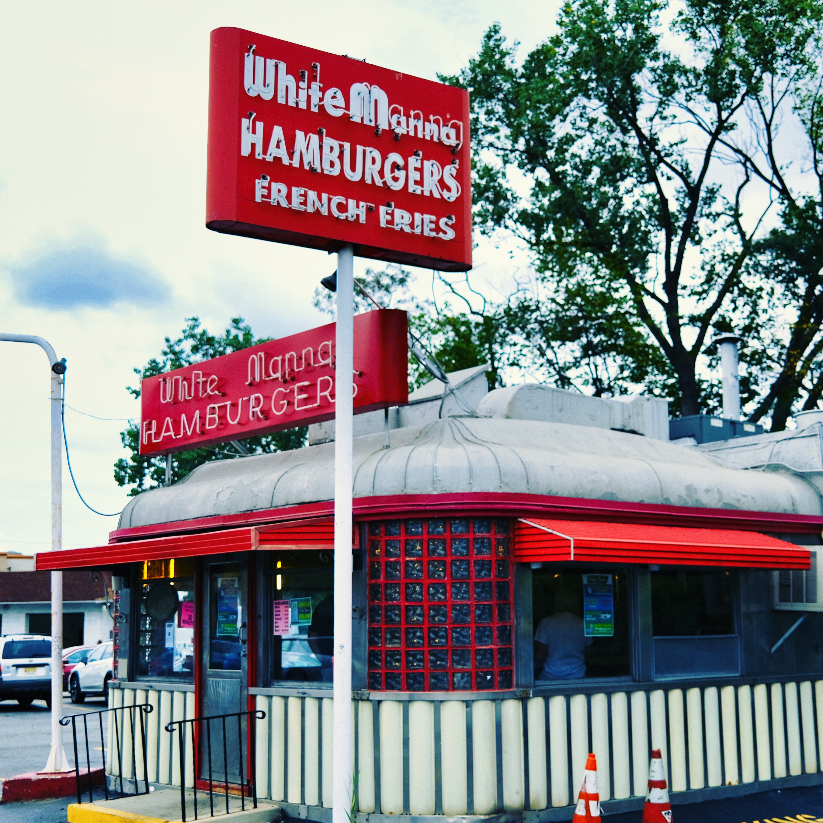 White Manna Hamburgers